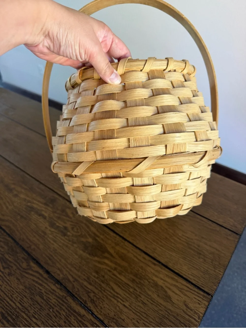 Nantucket Style Basket Large Handle Round Taper Bubble LARGE Wicker Ratan signed